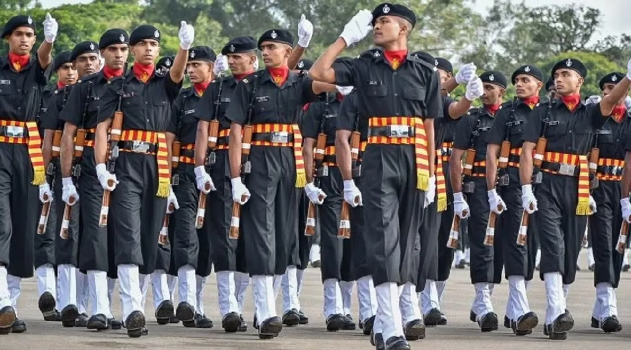 மத்திய பாதுகாப்பு படை வேலை வாய்ப்பு; 453 பணியிடங்கள்; டிகிரி, இன்ஜினியரிங் தகுதி; உடனே விண்ணப்பிங்க!