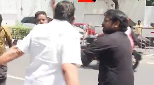 ஏர்போர்ட் மூர்த்தியை ஓட ஓட விரட்டி தாக்கிய கும்பல்- சென்னையில் பரபரப்பு!