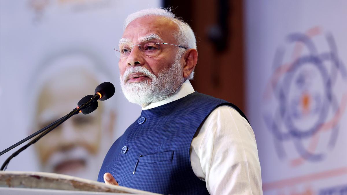 உள்நாட்டு விமானப் போக்குவரத்து சந்தை வேகமாக வளர்கிறது: பிரதமர் மோடி பெருமிதம்