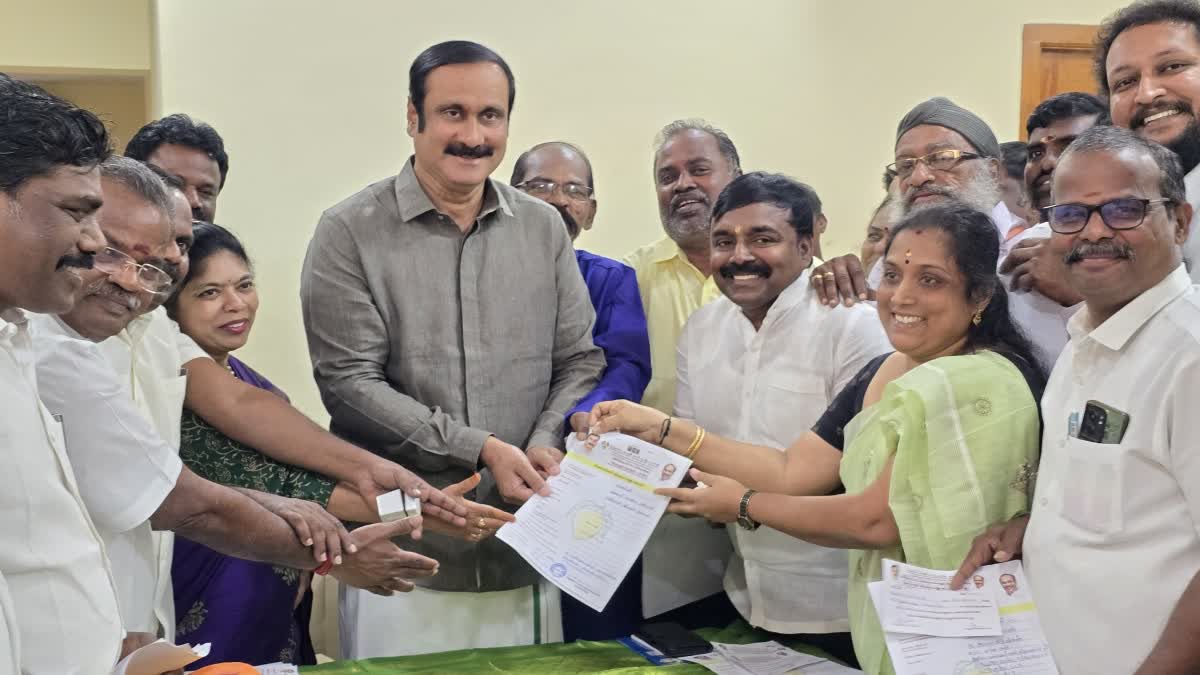 பண மோசடியில் ஈடுபடுகிறாரா அண்புமணி? தந்தை ராமதாஸ் பரபரப்பு குற்றச்சாட்டு!