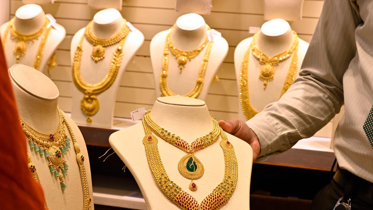 ஒரே நாளில் 2வது முறையாக தங்கம் விலை உயர்வு: ஒரு லட்ச ரூபாயைத் தாண்டியது!